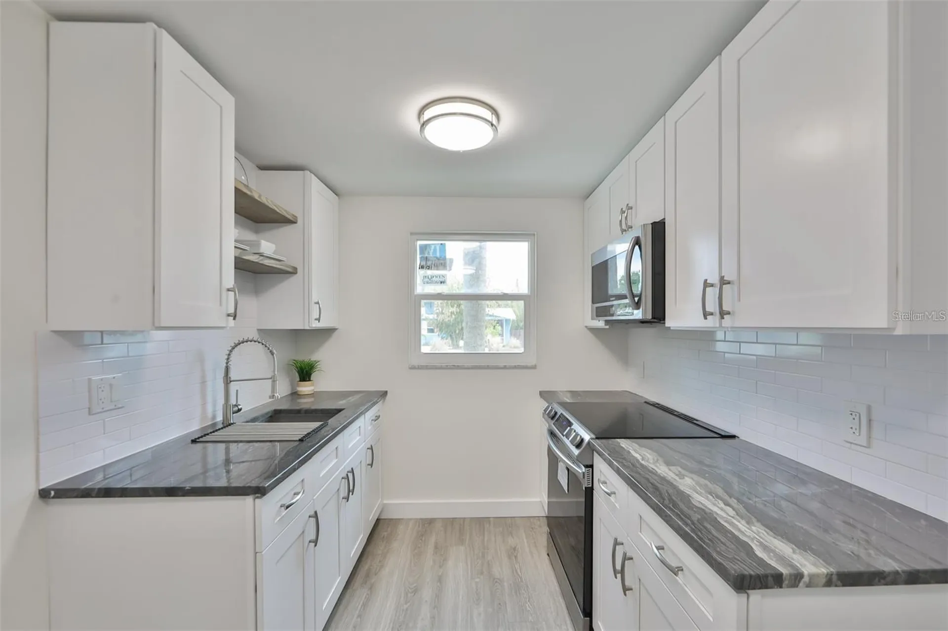 2028 N Betty Lane Clearwater FL 33755
