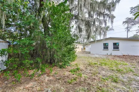 2028 N Betty Lane Clearwater FL 33755