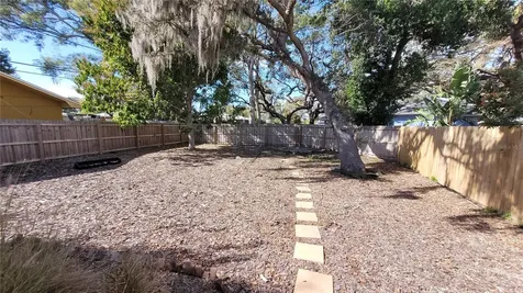 2028 N Betty Lane Clearwater FL 33755