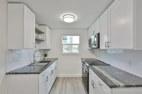 2028 N Betty Lane Clearwater FL 33755