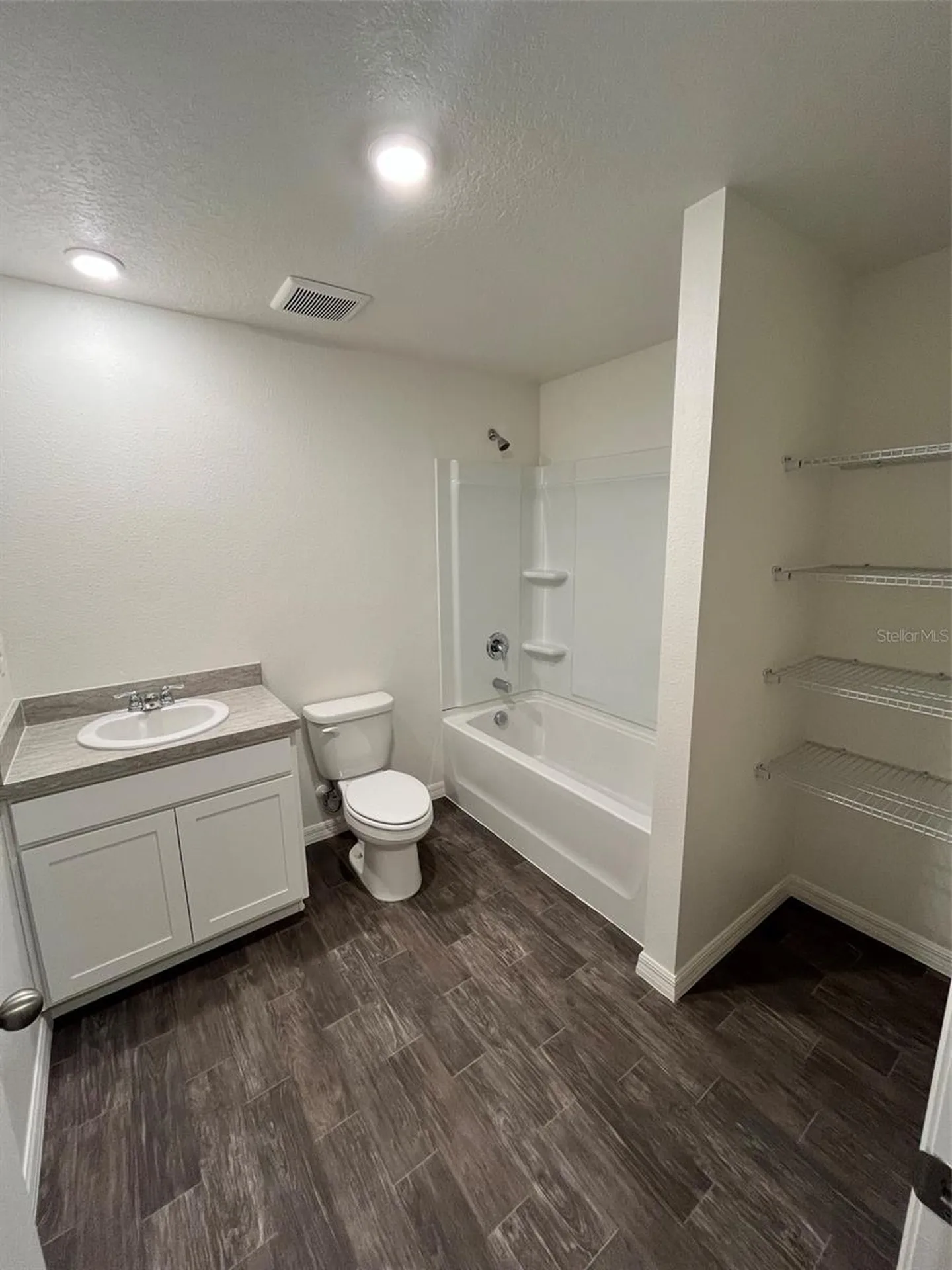 10460 Yeager Avenue Hastings FL 32145