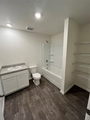 10460 Yeager Avenue Hastings FL 32145