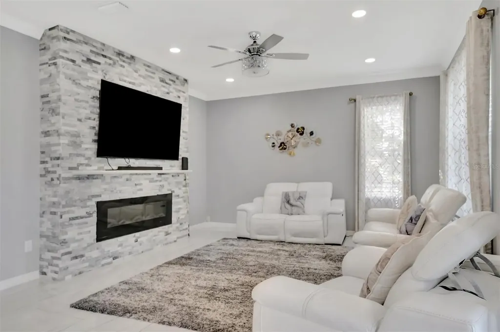7618 16th Court Sarasota FL 34243