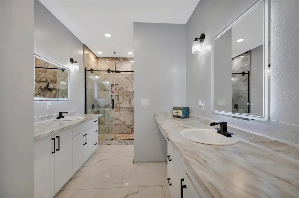 7618 16th Court Sarasota FL 34243