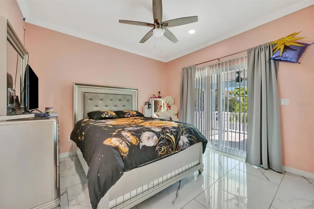 7618 16th Court Sarasota FL 34243