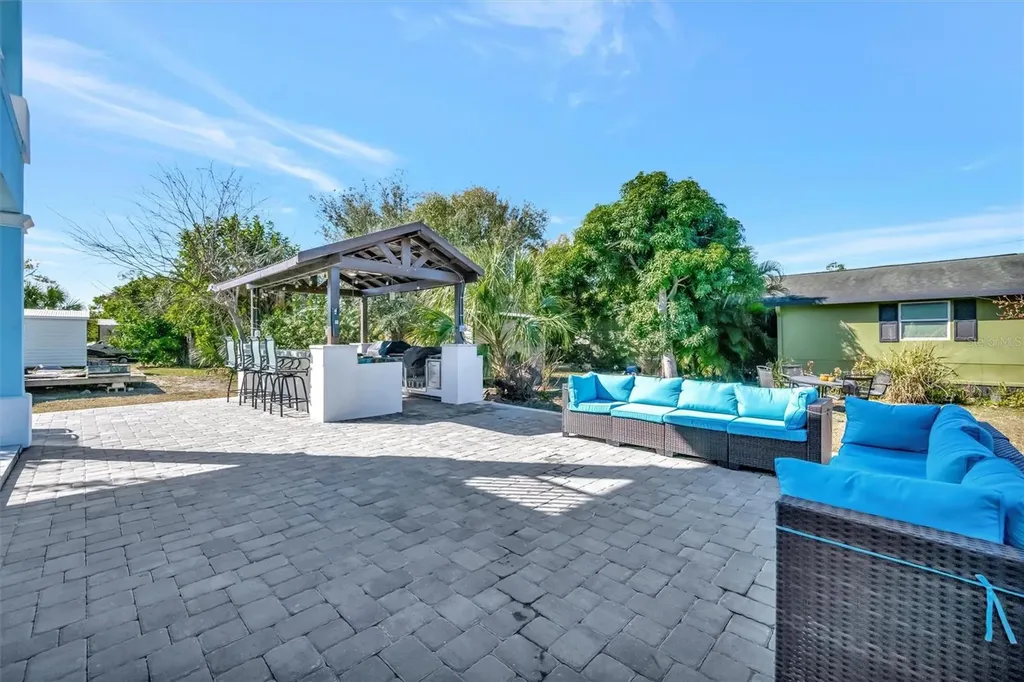 7618 16th Court Sarasota FL 34243