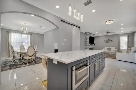 7618 16th Court Sarasota FL 34243