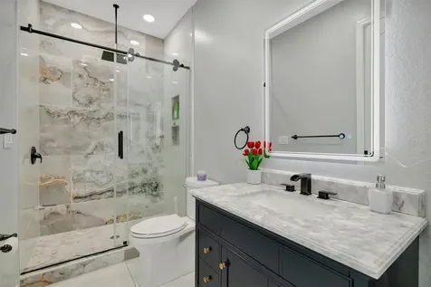 7618 16th Court Sarasota FL 34243