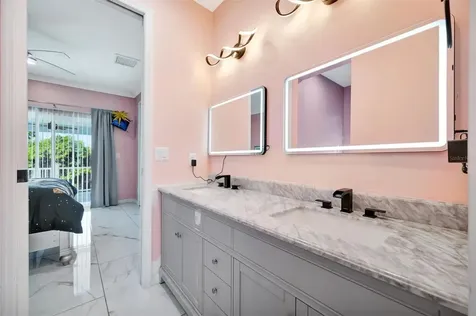 7618 16th Court Sarasota FL 34243