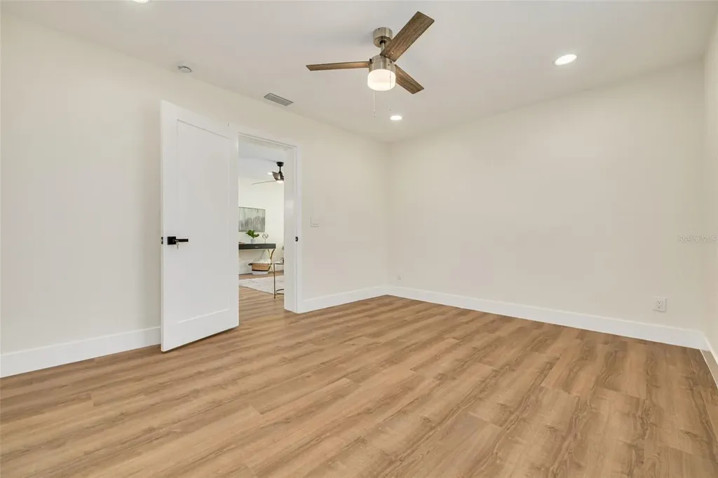2034 58th Way N Clearwater FL 33760