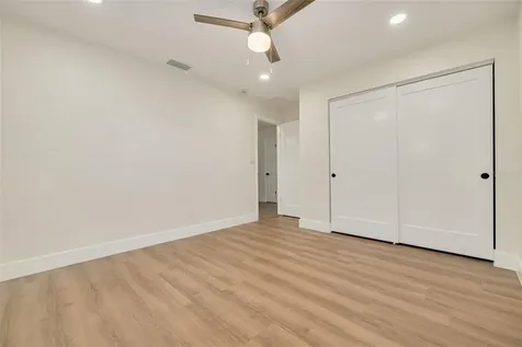 2034 58th Way N Clearwater FL 33760