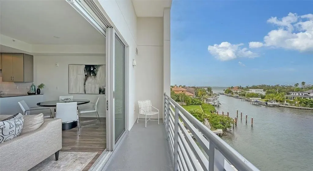 1709 N Tamiami Trail Sarasota FL 34234