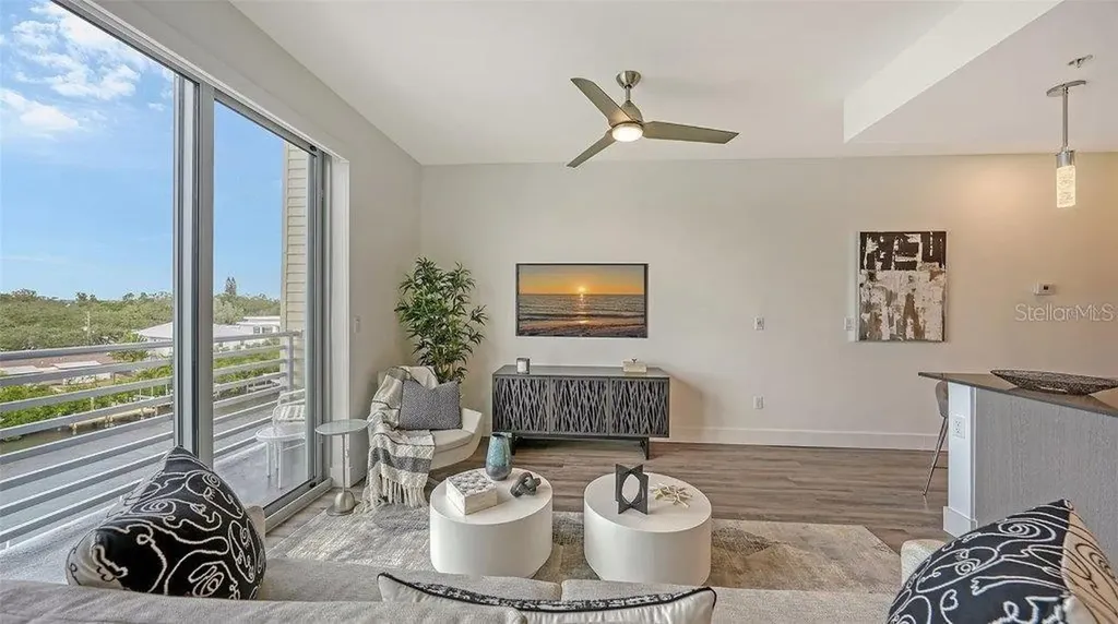 1709 N Tamiami Trail Sarasota FL 34234