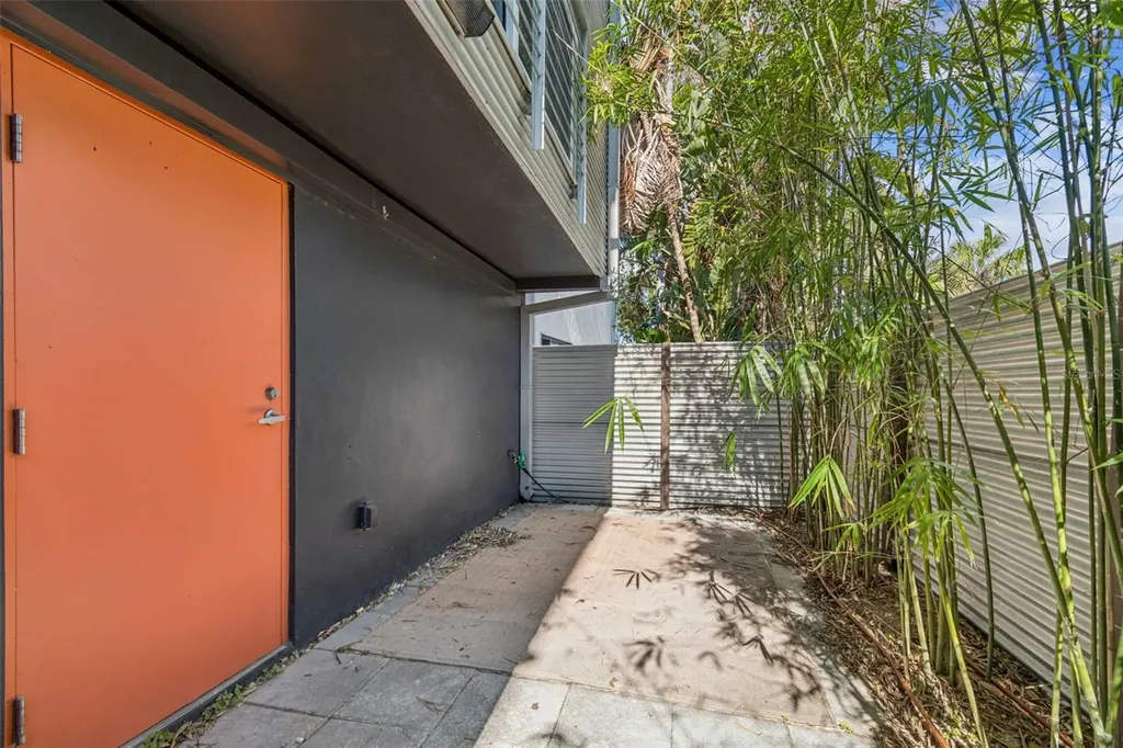 3107 W De Leon Street Tampa FL 33609