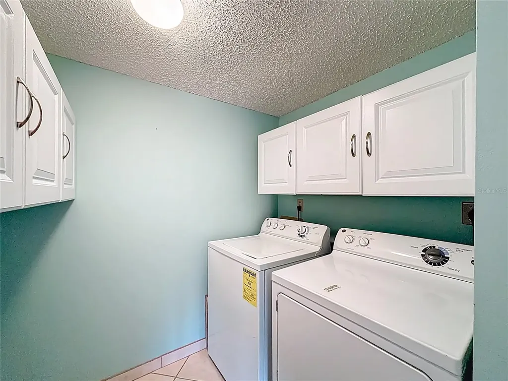 826 Sky Pine Way Greenacres FL 33415