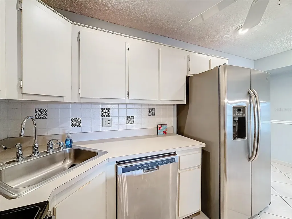 826 Sky Pine Way Greenacres FL 33415