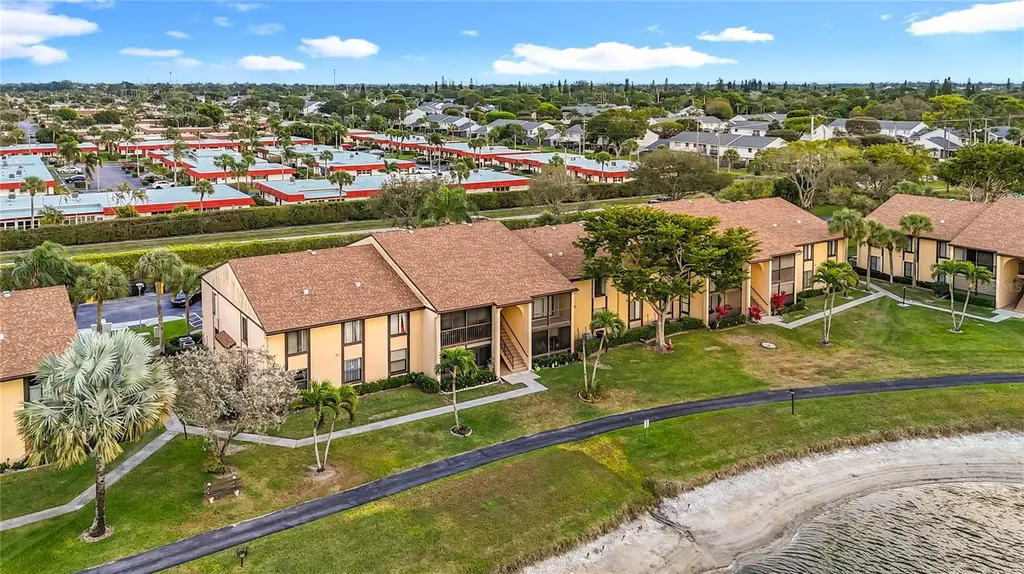826 Sky Pine Way Greenacres FL 33415