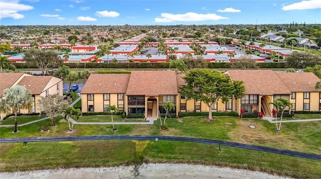 826 Sky Pine Way Greenacres FL 33415