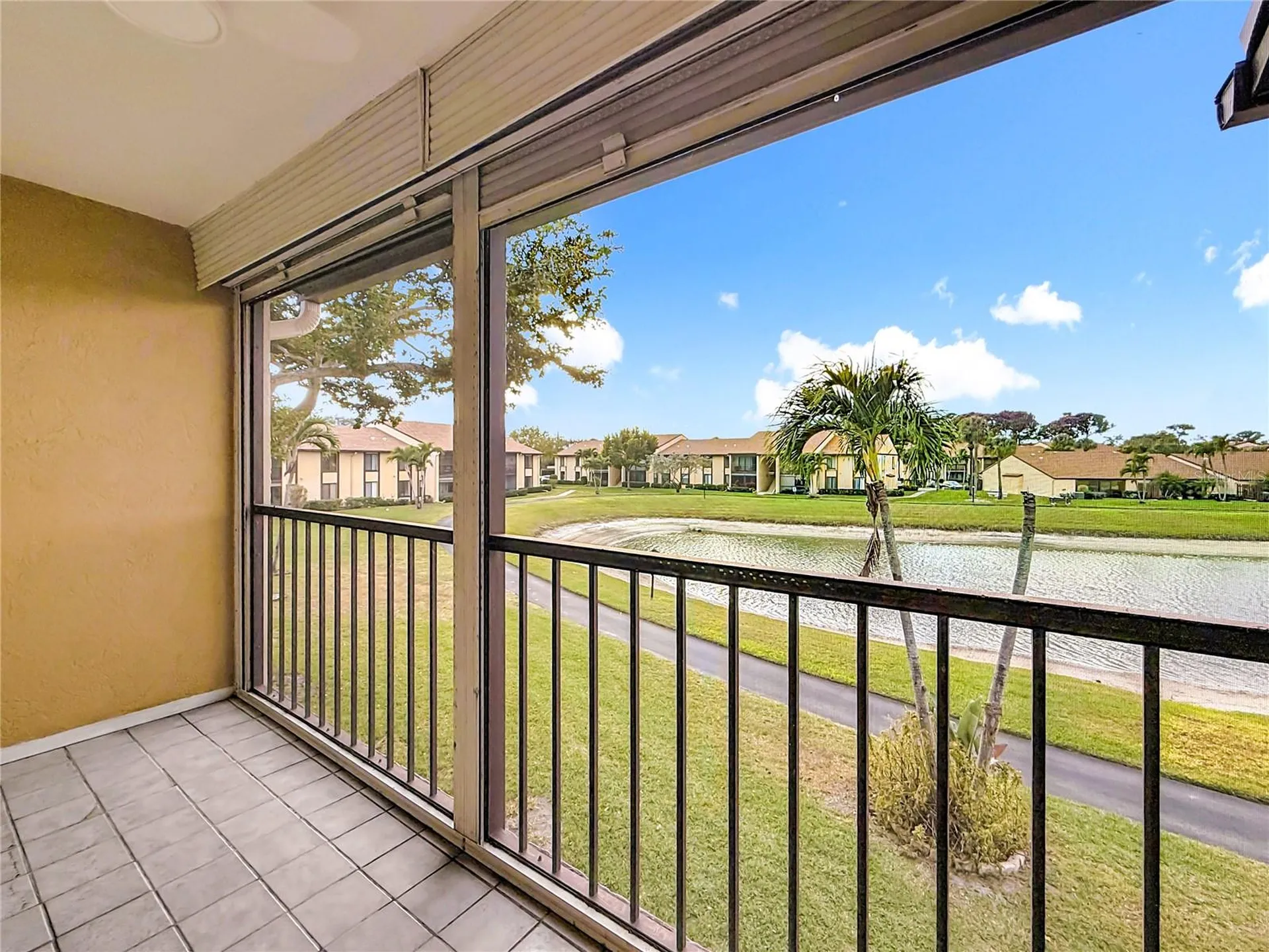 826 Sky Pine Way Greenacres FL 33415