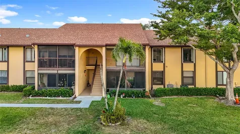 826 Sky Pine Way Greenacres FL 33415