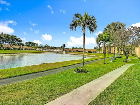 826 Sky Pine Way Greenacres FL 33415