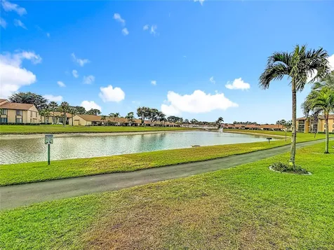 826 Sky Pine Way Greenacres FL 33415