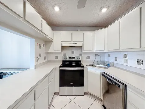 826 Sky Pine Way Greenacres FL 33415
