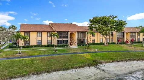 826 Sky Pine Way Greenacres FL 33415