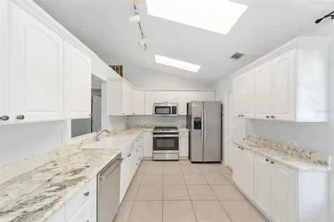 10607 SW 55th Place Gainesville FL 32608