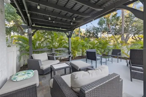 534 1st Street N St Petersburg FL 33701