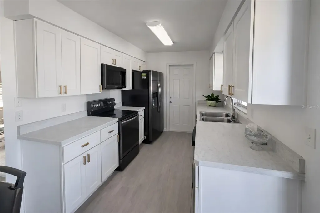 1636 Juno Trail Astor FL 32102