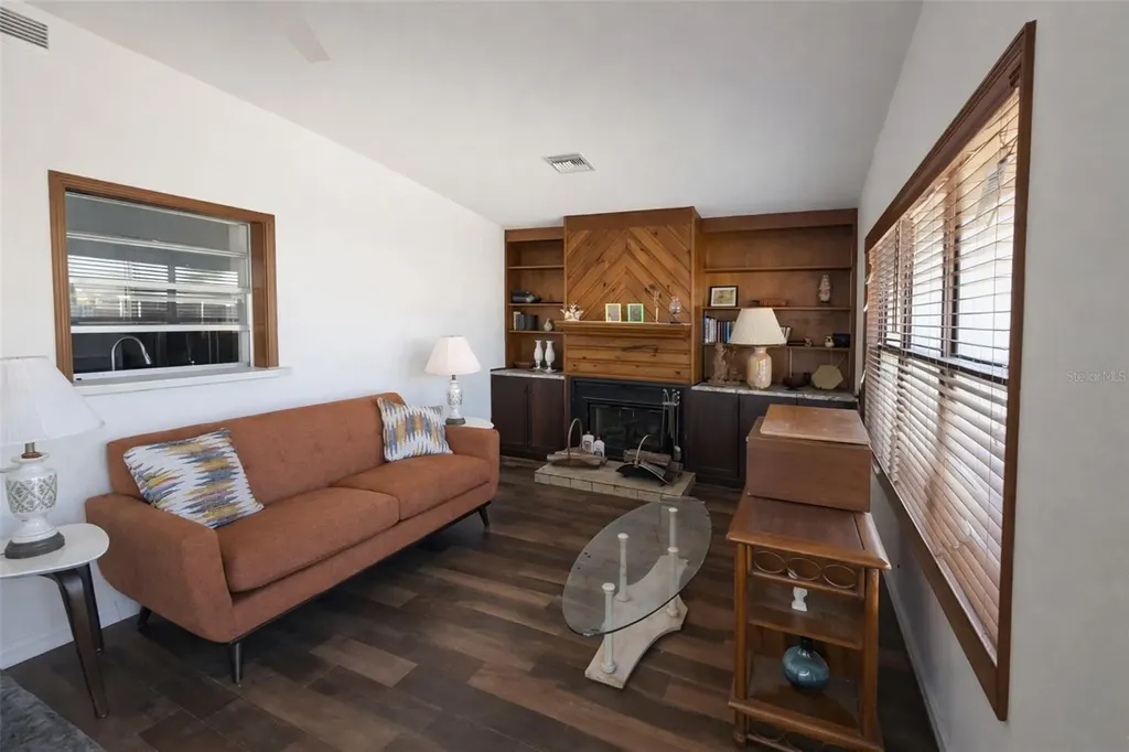 1636 Juno Trail Astor FL 32102
