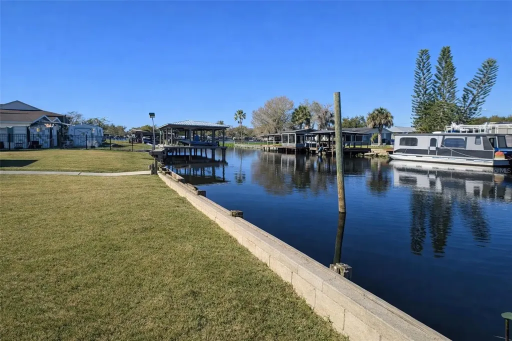 1636 Juno Trail Astor FL 32102