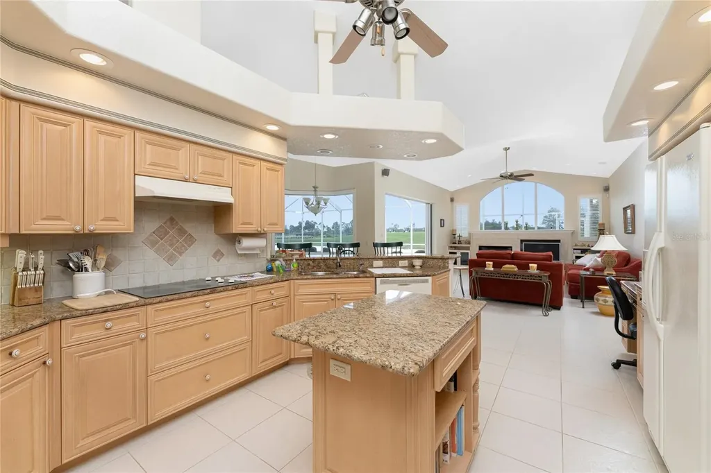 12109 SW Kingsway Circle Lake Suzy FL 34269