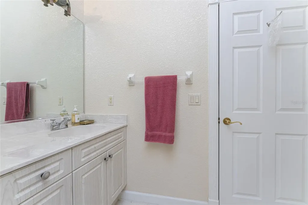 12109 SW Kingsway Circle Lake Suzy FL 34269