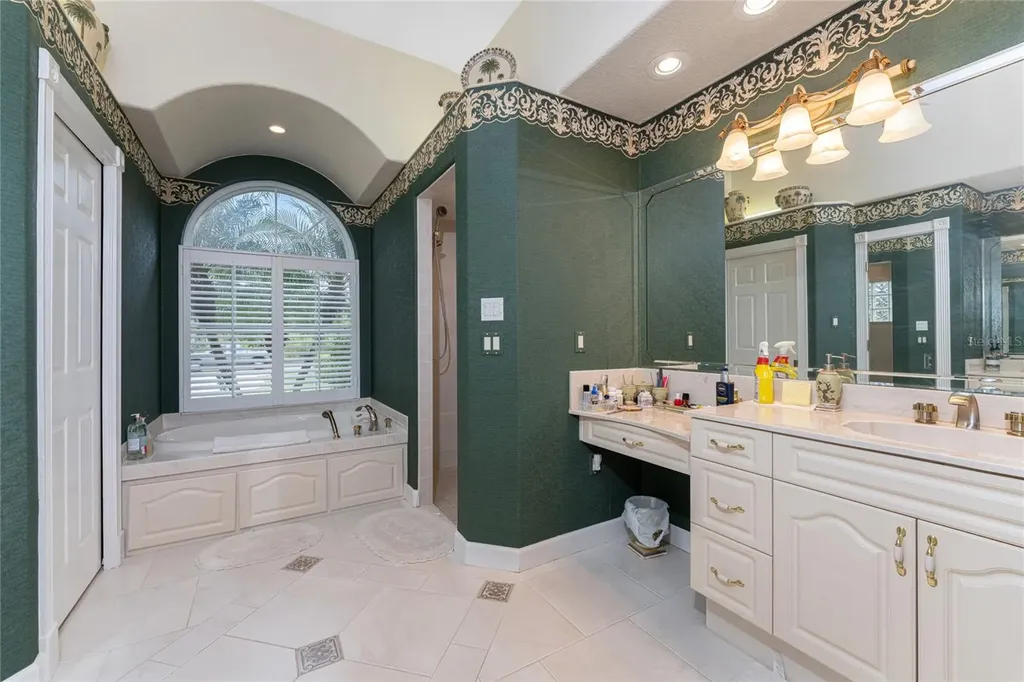 12109 SW Kingsway Circle Lake Suzy FL 34269