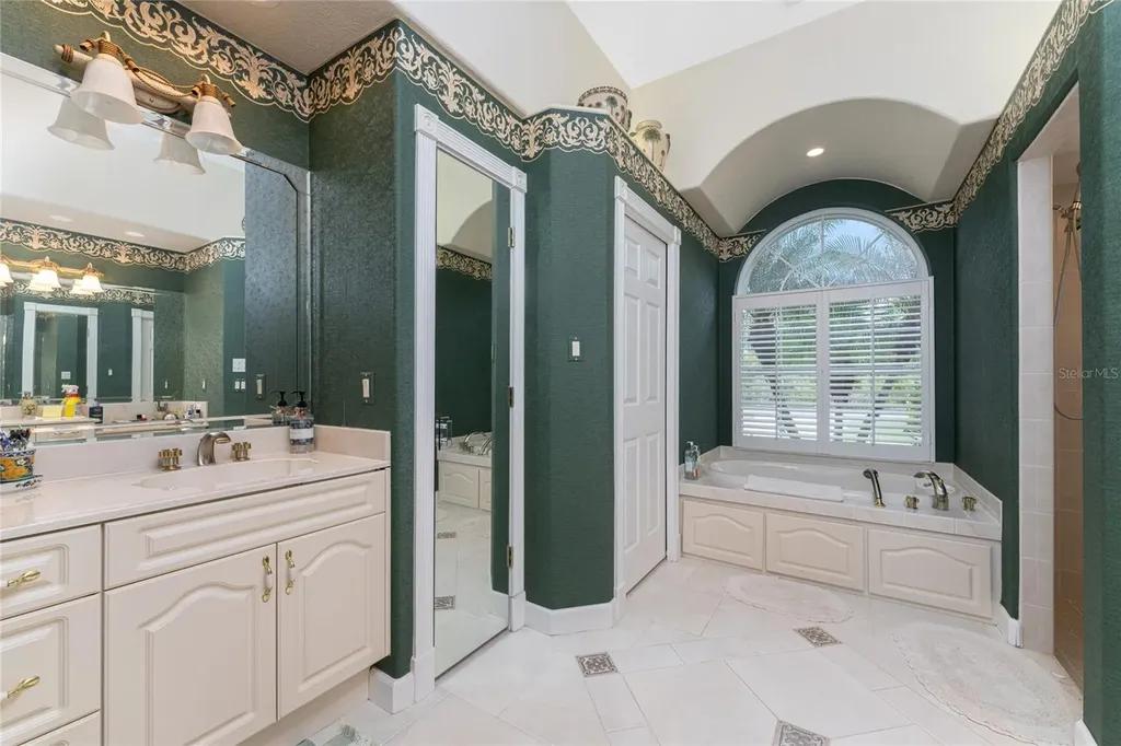 12109 SW Kingsway Circle Lake Suzy FL 34269