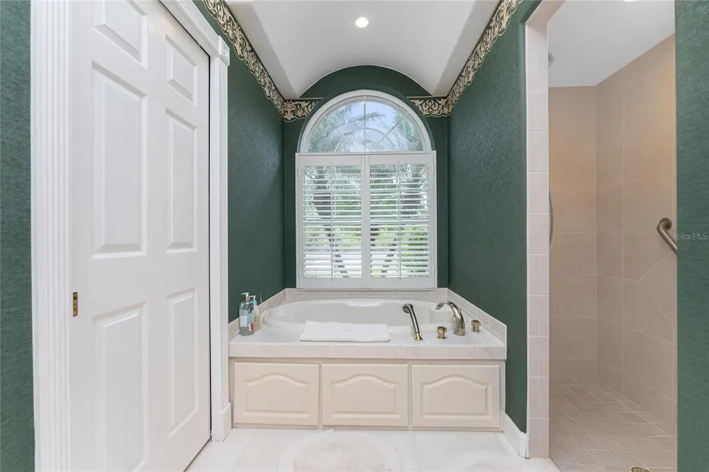 12109 SW Kingsway Circle Lake Suzy FL 34269