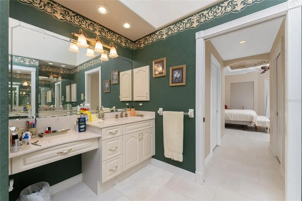 12109 SW Kingsway Circle Lake Suzy FL 34269