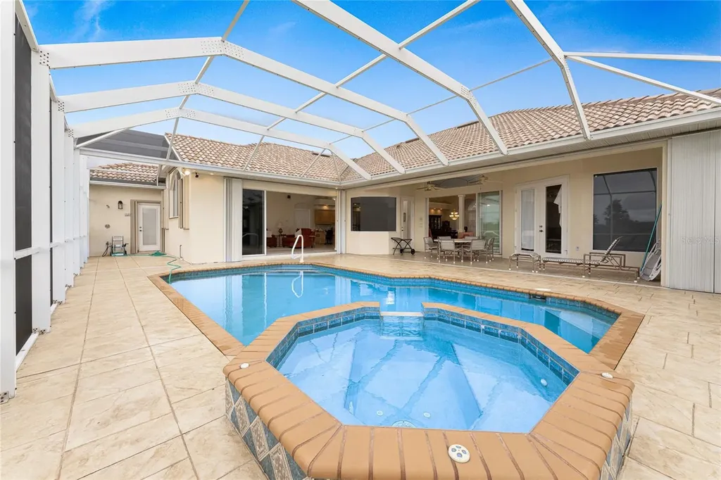 12109 SW Kingsway Circle Lake Suzy FL 34269