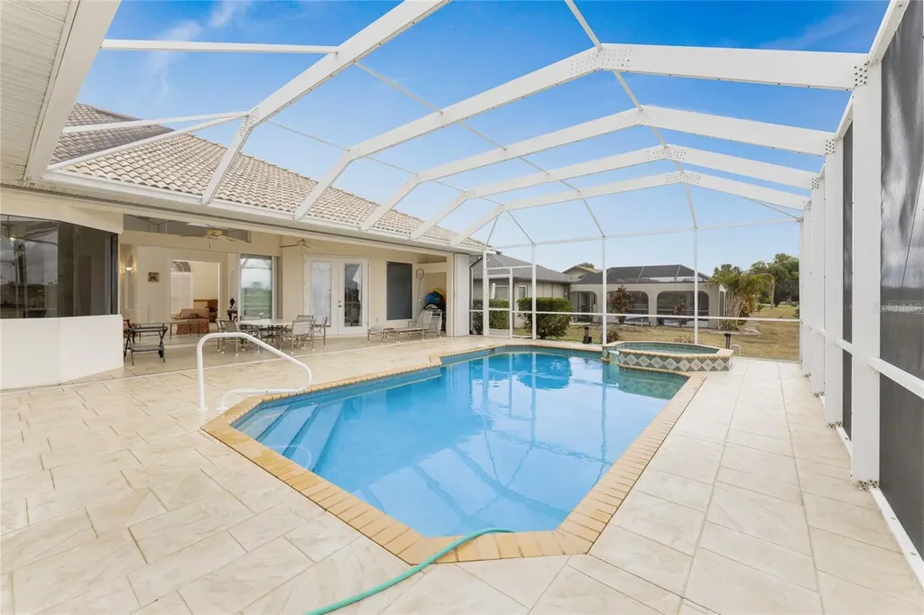 12109 SW Kingsway Circle Lake Suzy FL 34269