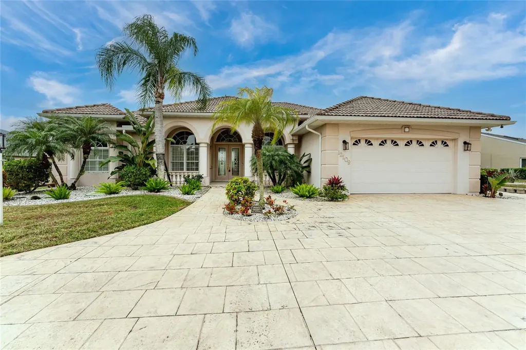 12109 SW Kingsway Circle Lake Suzy FL 34269