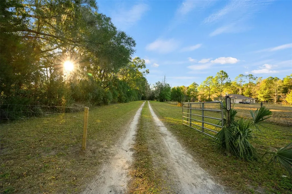 13076 SW 154th Street Archer FL 32618