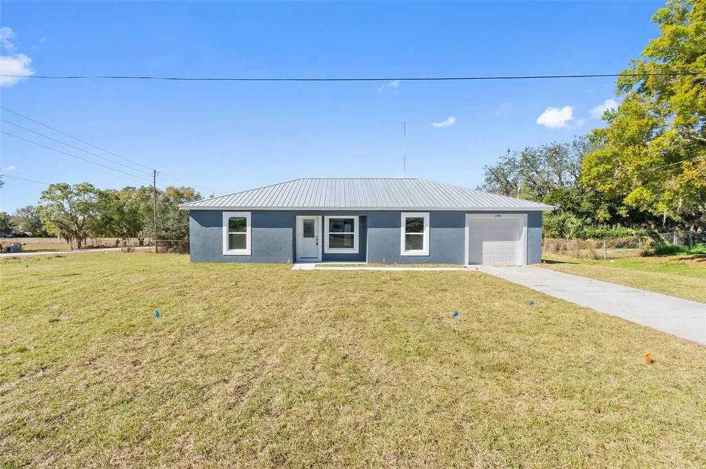 1701 N Lake Pioneer Drive Avon Park FL 33825