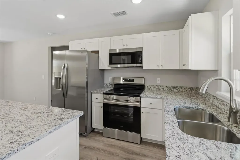 1701 N Lake Pioneer Drive Avon Park FL 33825