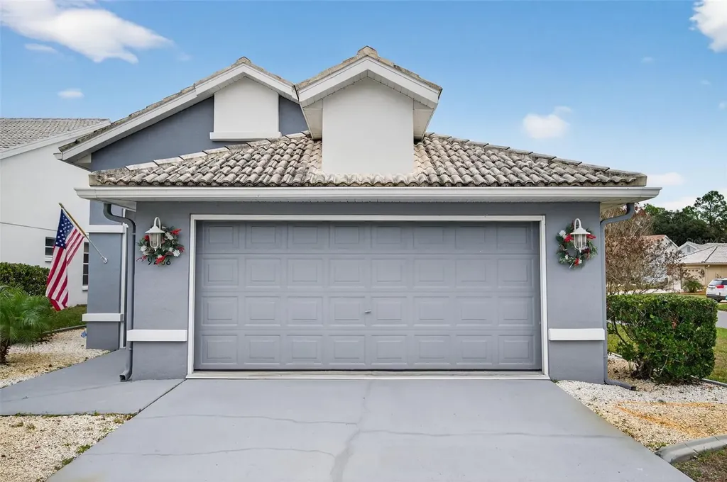 9288 New Orleans Drive Weeki Wachee FL 34613