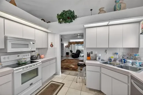 9288 New Orleans Drive Weeki Wachee FL 34613
