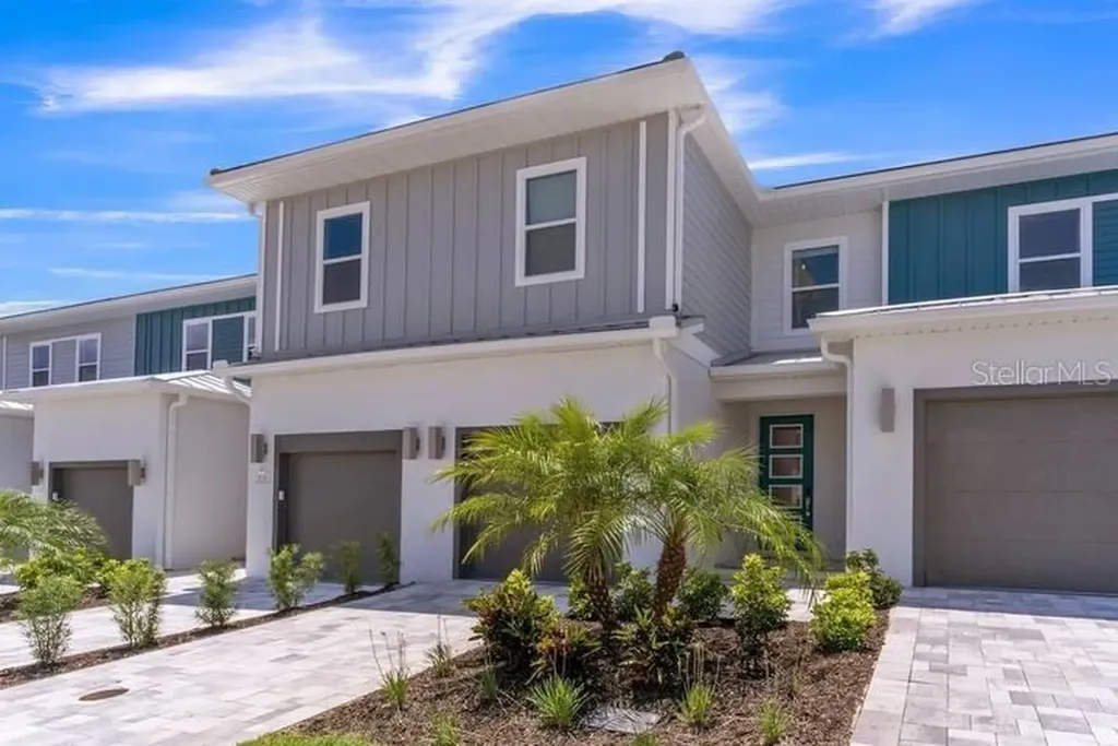 7842 Spectrum Drive Reunion FL 34747