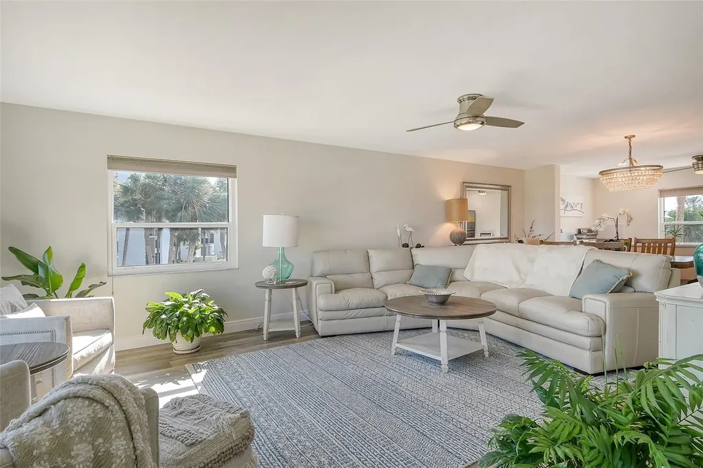 4960 Gulf Of Mexico Drive Longboat Key FL 34228