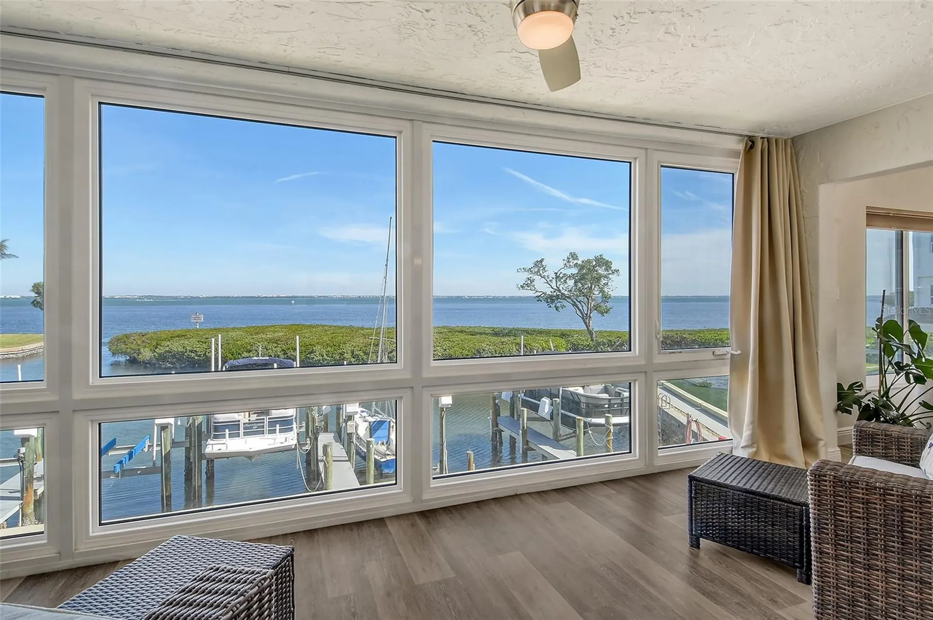 4960 Gulf Of Mexico Drive Longboat Key FL 34228